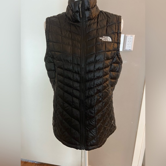 The North Face Vest - Picture 4 of 9